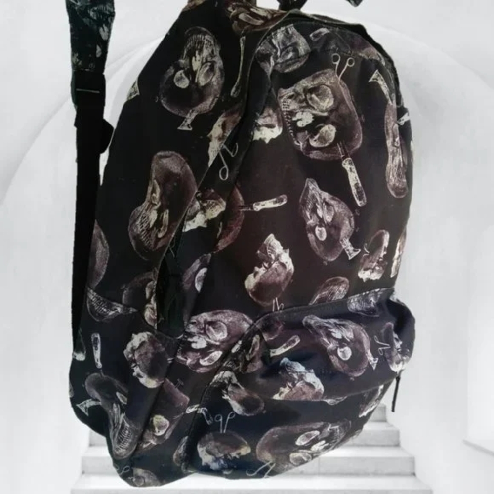 1-UV Skull Print Backpack goth halloween horror - Picture 7 of 13